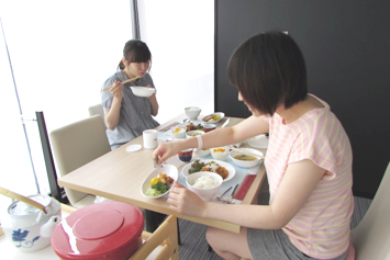 お食事